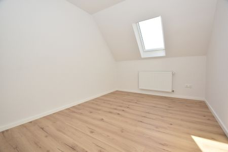 Großzügige Doppelhaushälfte mit Einbauküche und Garage in ruhiger Lage in der Stadt Friesoythe - Photo 3