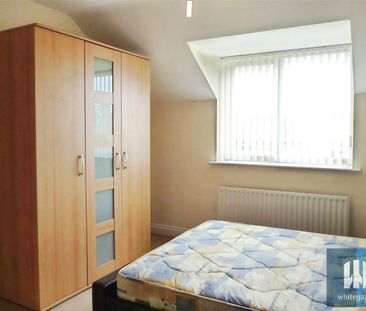 Lagentium Plaza, Castleford, West Yorkshire, WF10 - Photo 3