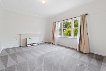 33 White Avenue, Wendouree - Photo 4