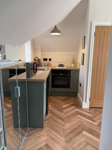 Studio to rent - Photo 2