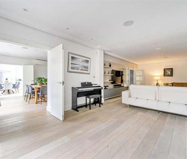 Harmsworth Way, Totteridge, N20 - Photo 1