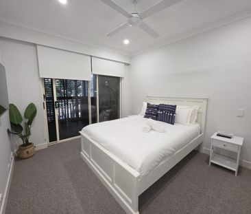 FULLY FURNISHED - PRIME LOCATION - POOL - CARPARK - DUCTED AC - Photo 4