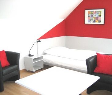Einziehen und Wohnen - tolles möbliertes Studio! - Photo 1
