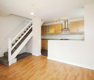 1 bedroom semi-detached house to rent - Photo 2