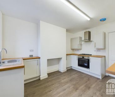 2 bedroom terraced house to rent - Photo 6