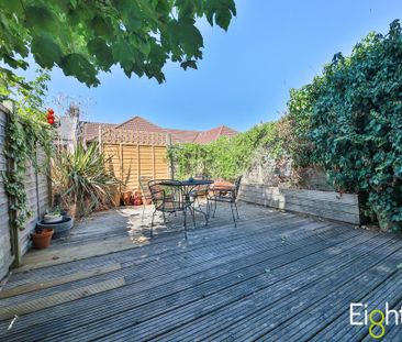 4 bedroom terraced house to rent - Photo 4