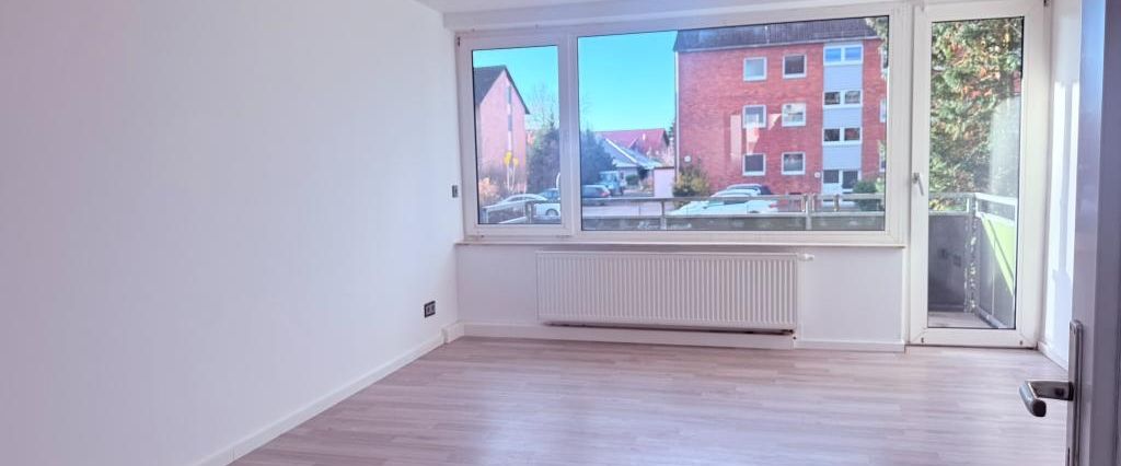4-Zimmer-Erdgeschosswohnung mit Balkon, Duschbad etc. - ohne Einbauküche! - Photo 1