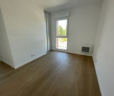 Location Appartement 3 pièces 67m² - Photo 3