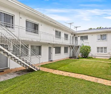 Ground floor Fairfield Convinence - Photo 6