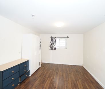 For Lease - 8 Chalet Road Unit# Basement, Toronto, Ontario - Photo 3