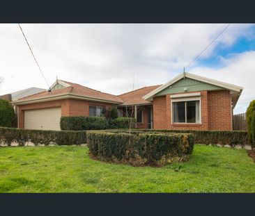 1 Black Bull Ridge, Herne Hill, Vic 3218 - Photo 1