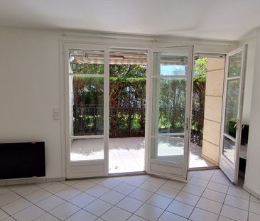 Location Appartement 2 pièces 43m² ST MAUR DES FOSSES 94100 - Photo 6