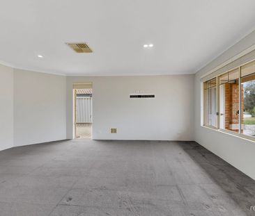 Comfort Meets Prime Location - Photo 3