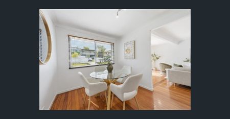 Comfortable Family Living - Photo 4