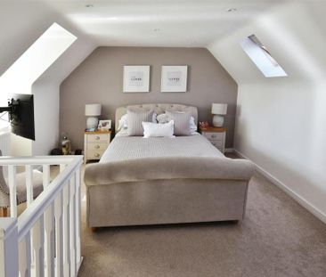4 bedroom detached house to rent - Photo 6