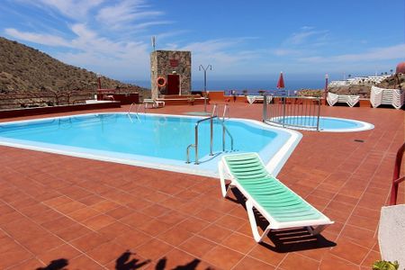 Apartment to rent in Puerto Rico, Gran Canaria with sea view - Photo 5