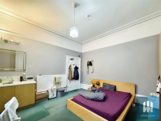 1 bedroom in a house share to rent - Photo 1