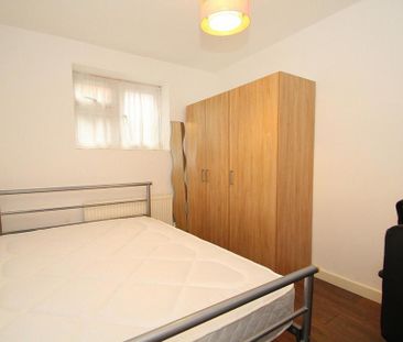 House share to rent - Photo 3