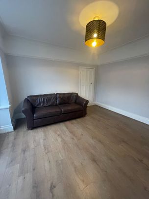 4 Bed Terraced House, Glencairn Road, SW16 - Photo 1