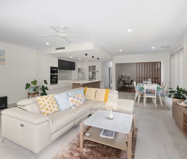 Stunning Home In Unbeatable Location - Photo 3