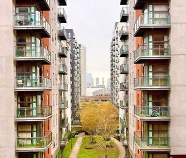 Room in a Shared Flat, Hornbeam Way, M4 - Photo 1