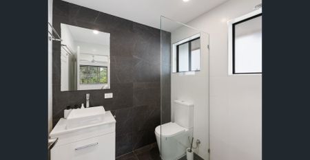 Stylish Family Home in Prime Camp Hill Location - Photo 5