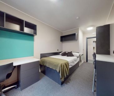 5 bedroom flat to rent - Photo 2