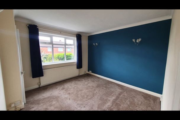 3 Bed Terraced House, Blue Hill Crescent, LS12 - Photo 1