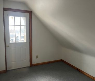 For Lease - 228 Kent Street Unit# 4, Kawartha Lakes, Ontario - Photo 6