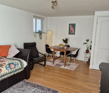 Bachelor 3 1/2 Laval St Francois - Photo 1