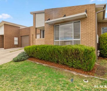 LOW MAINTENANCE, SEPARATE TITLE FAMILY HOME - Photo 1