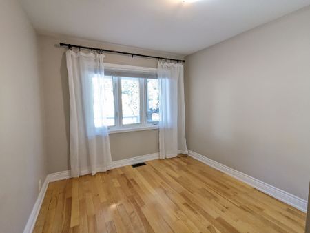 For Lease - 258 Kenilworth Avenue Unit# Main, Toronto, Ontario - Photo 5