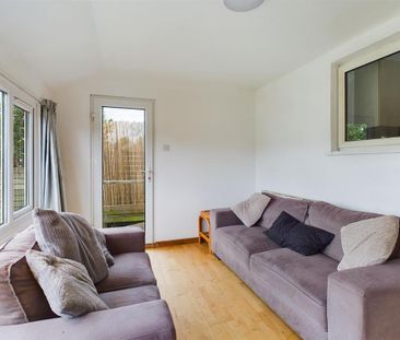5 bedroom terraced house to rent - Photo 1