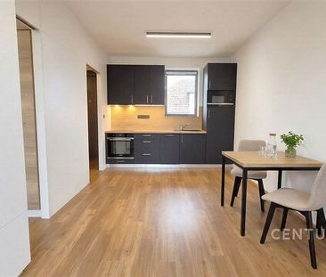 Pronájem bytu 2+kk 33 m² - Photo 2