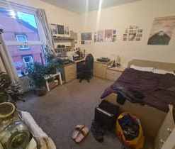 4 Bed - 74 Royal Park Road, Hyde Park, Leeds - LS6 1JJ - Student - Photo 5