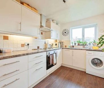 Chenies Way, Watford, Watford, WD18 - Photo 3