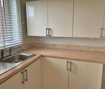 Apartment For Rent Green Road, Southsea - Photo 3