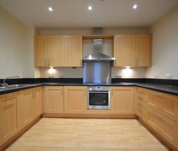 2 bedroom flat to rent - Photo 5