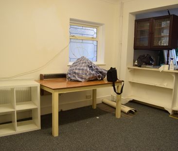 3 Bed Terraced House, Stanley Road, IG1 - Photo 1