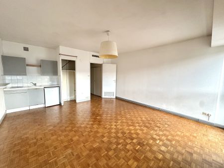 Location Appartement 1 pièce 35m² GRENOBLE 38000 - Photo 3