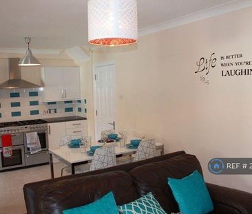 1 bedroom in a house share to rent - Photo 5