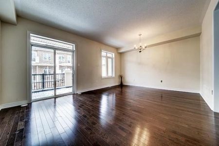 For Lease - 3092 Eberly Woods Drive, Oakville, Ontario - Photo 2