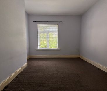 Silverton Road ,Foleshill - Photo 3