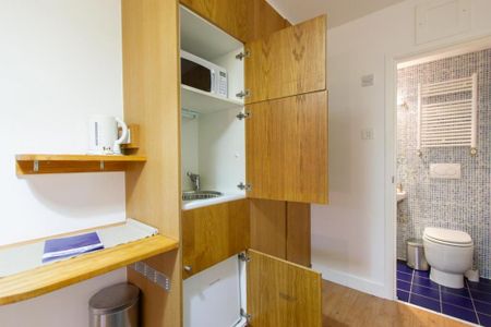 Flat 09 Finchley Road, Hampstead NW3 7AJ - Photo 2