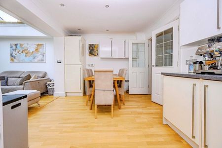 Available unfurnished from 17/06/2026 - Photo 5