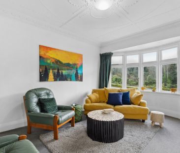 A tidy and spacious home! - Photo 1