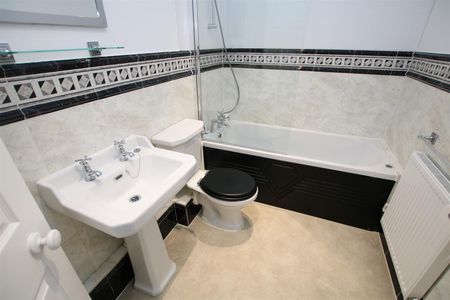 2 bed Flat for let - Photo 5