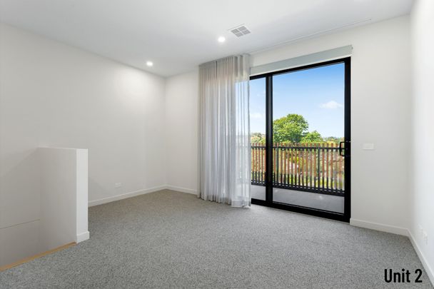 2/18 Leon Avenue, Rosanna - Photo 1