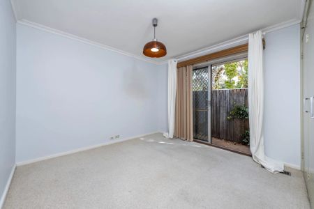 26 O'shannasay Street, Curtin. - Photo 3