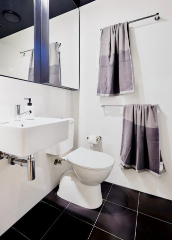 Signature Plus Studio Apartment - King Single Bed High Floor - Photo 5